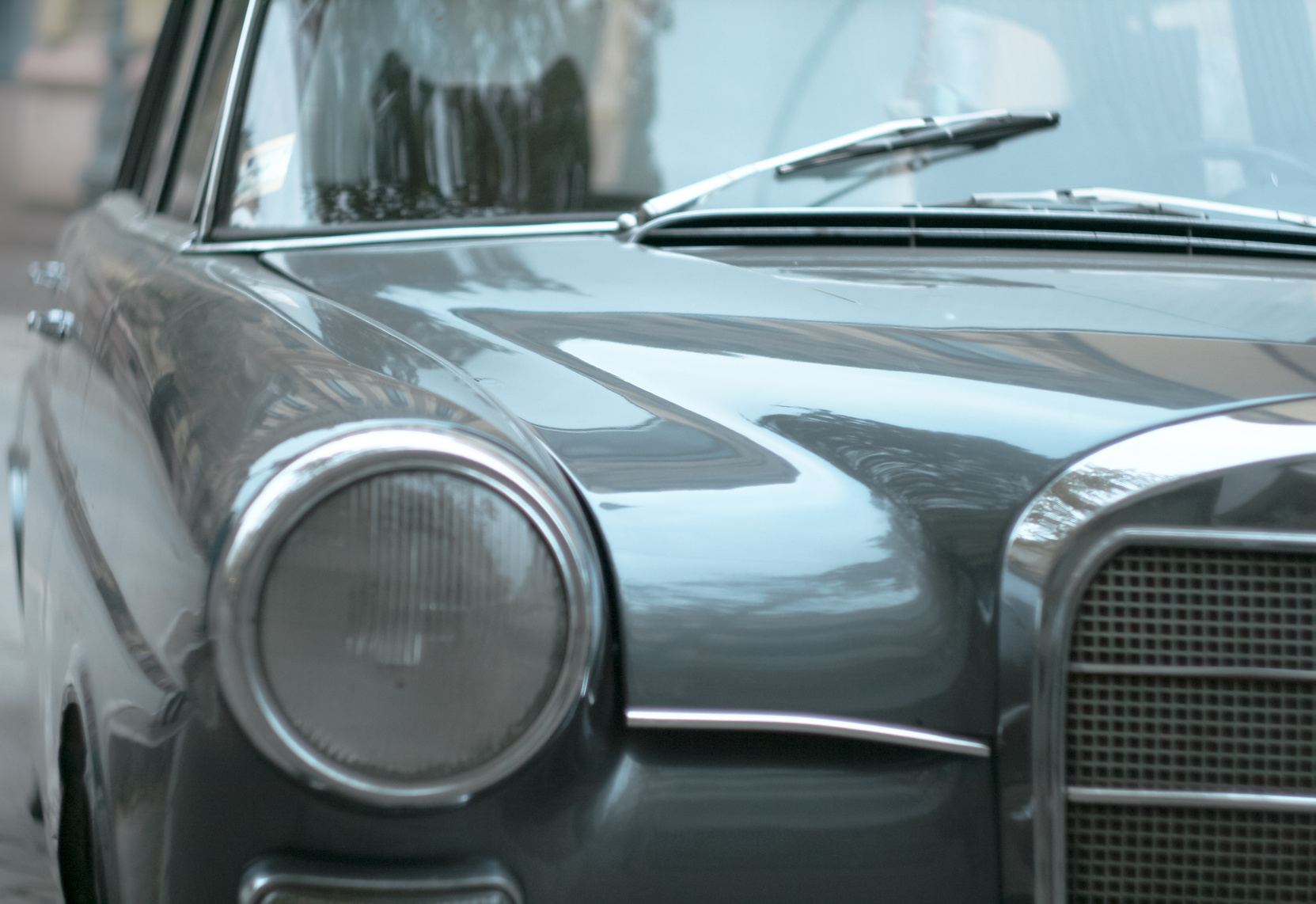 Vintage Mercedes-Benz front detail